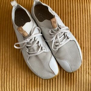 Vivo Barefoot Primus Knit Cream Sneakers